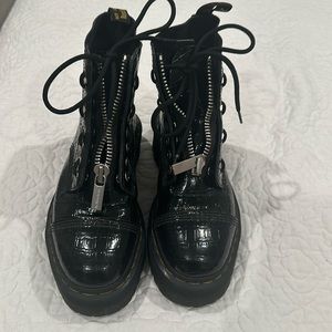 Dr Martins black sz 8